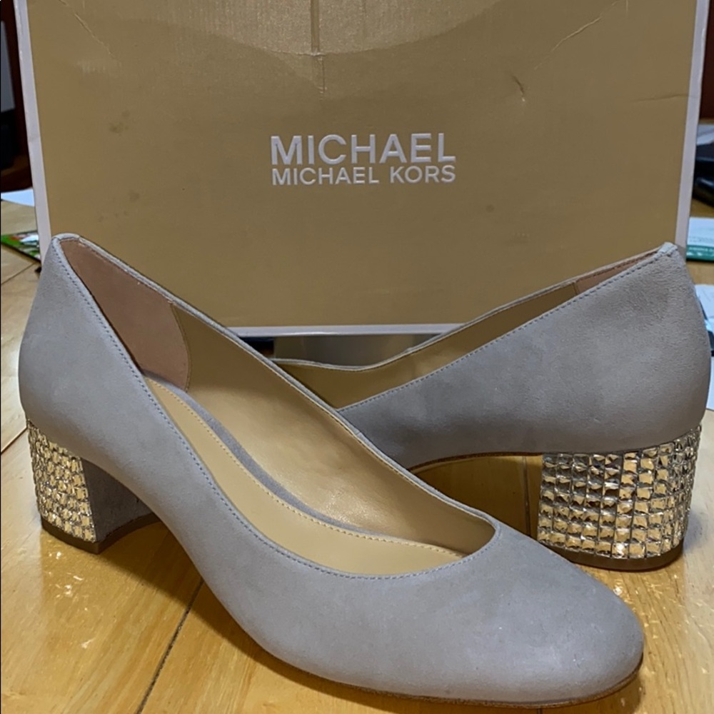 AUTH NIB MICHAEL MICHAEL KORS ARABELLA GRAY US10 - Picture 1 of 9
